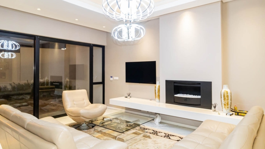 5 Bedroom Property for Sale in Bloubergstrand Western Cape